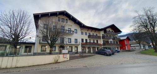 Bergen Apartment | Restaurant Athen & Appartements Bergen