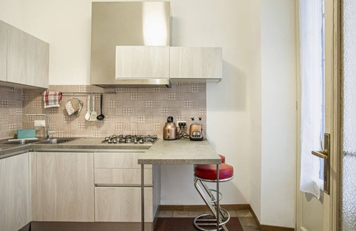 Porta Vittoria Apartment | Restayled Chic Apartement I Via Ozieri