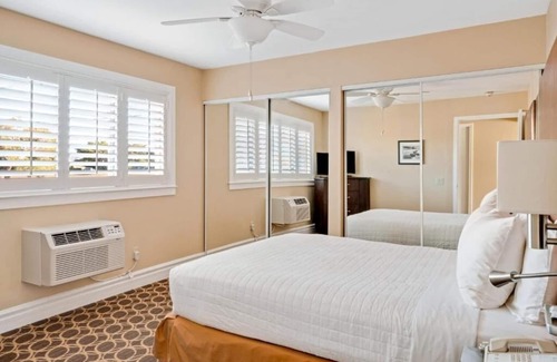Corte Madera Hotel | Restful Suite | Kitchen | Outdoor Pool | Free Parking | Courtyard | BBQ Area
