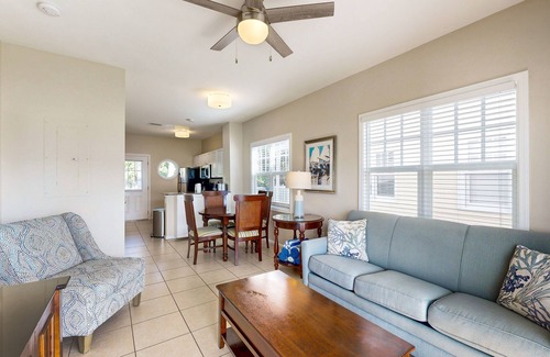 Marathon House | Restful waterfront townhome with deck, great water views & washer/dryer