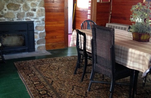 North River Cabin | RESTORED HISTORIC ADIRONDACK CAMP: VIEWS OF NEARBY GORE MOUTAIN, PRIVACY, HISTOR