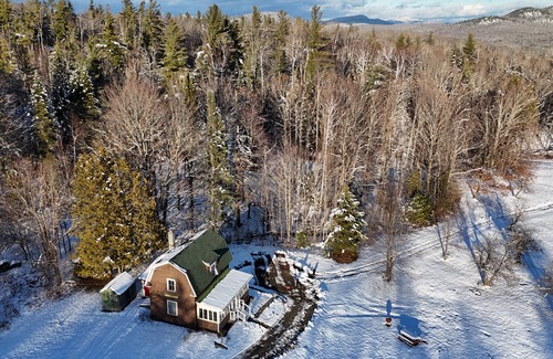 North River Cabin | RESTORED HISTORIC ADIRONDACK CAMP: VIEWS OF NEARBY GORE MOUTAIN, PRIVACY, HISTOR