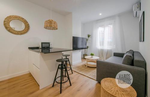 Imperial Apartment | Retiro con parking para 4, vive la Latina