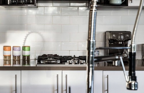 Daylesford House | Retreat 34A - stunning views, meticulous design and pet friendly