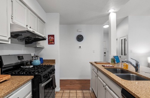 Albuquerque House | Retreat by Balloon Fiesta Park | Firepit, Gourmet Coffee & Private Outdoor Lounge