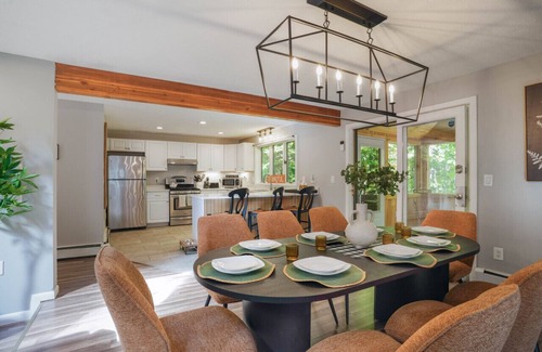 Birch Hill Cottage | Retreat near Conway : HotTub, Harry Potter Room
