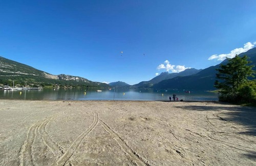Giez Apartment | Retreat Near Lake Annecy