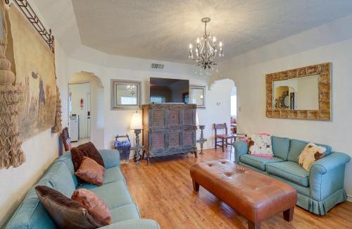 Leon Junction House | Retreat with Pond Access and Views in Temple