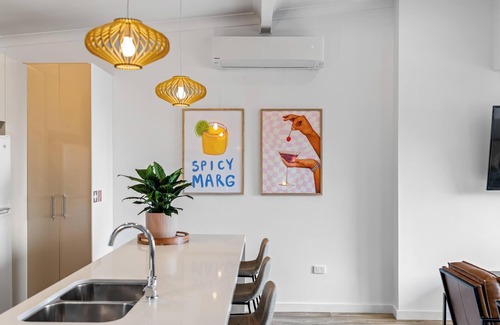 Buff Point Apartment | Retro Lake Vista By Coast Hosting