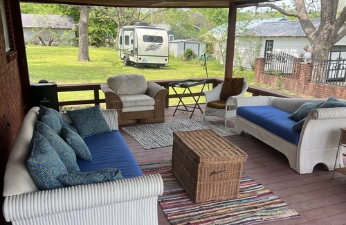 Eufaula House | Retro Retreat at Lake Eufaula