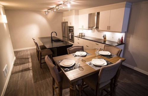 Revelstoke Apartment | Revelstoke - Clipperton Suite
