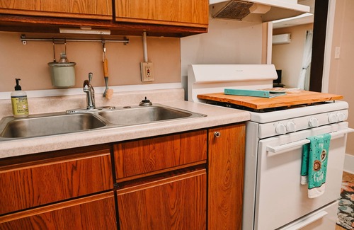 Hanover Apartment | Revisioned Mid-Century Modern Getaway On the Water Near Galena