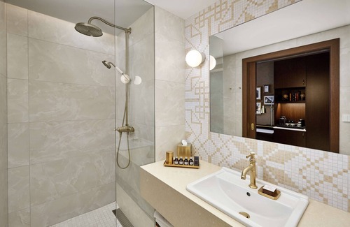 Downtown Hotel | Reykjavik Konsulat Hotel, Curio Collection by Hilton