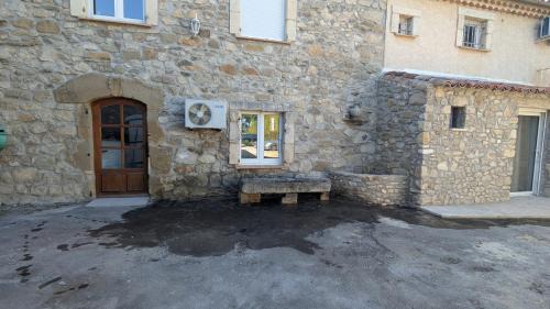 Saint-Christol-Les-Ales Apartment | Rez de jardin chez Elise