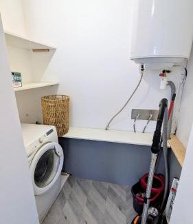 Saint-Christol-Les-Ales Apartment | Rez de jardin chez Elise