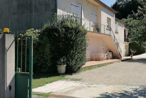 Mialet Apartment | Rez de villa à la campagne