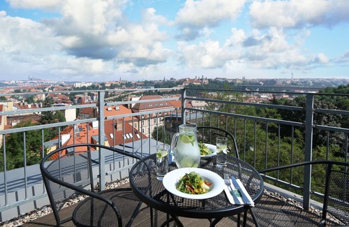 Podoli Hotel | Rezidence Vysehrad