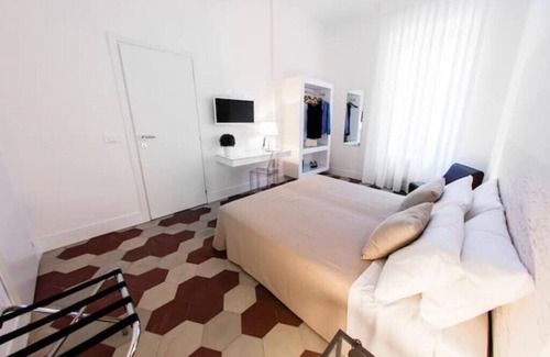 Reggio Calabria Bed & Breakfast | Rhegion B&B - Room with private bathroom