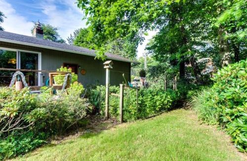 Cannon Beach House | Rhododendron Grove