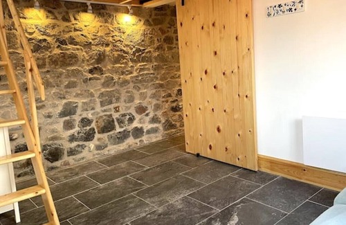 Crynant Cottage | Rhossili's Retreat - Gower AONB - sleeps 2 - 4