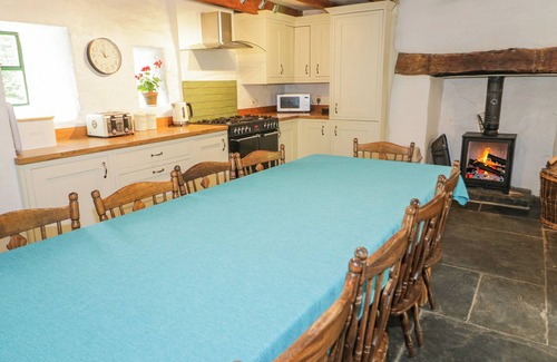 Llanrwst Cottage | RHYD LECHOG, pet friendly, character holiday cottage in Llanrwst