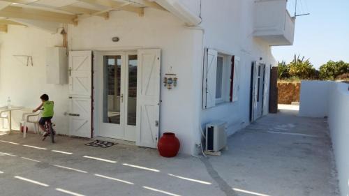 Naxos Apartment | Rhykkes Farmhouse with view