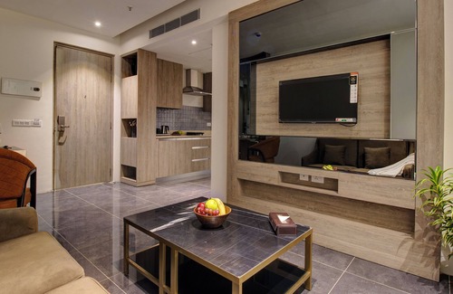 Gurugram Hotel | Rhythm Gurugram, Hotel & Suites, Sohna Road