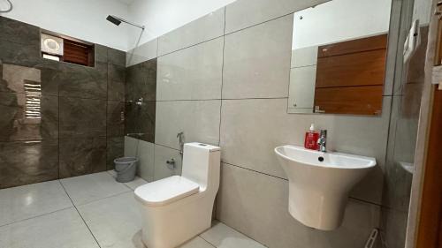 Sulthan Bathery House | Rhythm Holiday Home