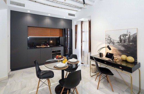 Granada City Center Apartment | Riad Alhambra 3