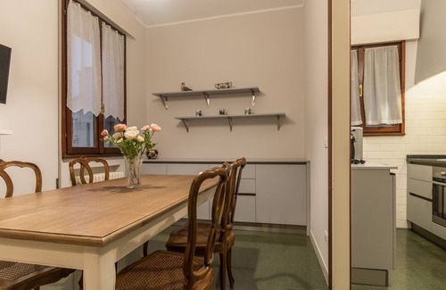 San Marco Apartment | Rialto Bridge Venetian Style