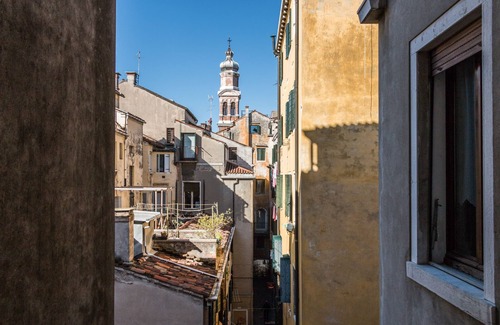 San Marco Apartment | Rialto Bridge Venetian Style