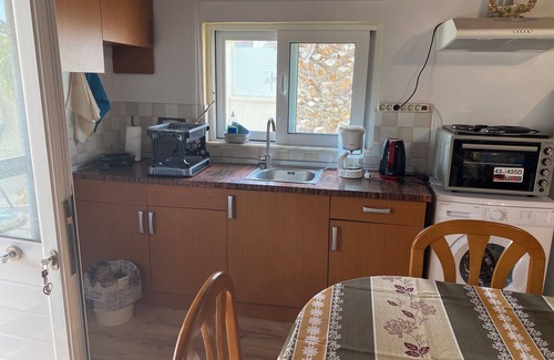 Theologos Apartment | Rianna Studio