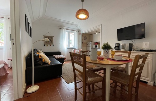 Cascais Apartment | Ribeira Beach Apartment in Cascais
