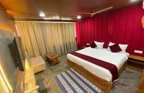 Taj Ganj Hotel | Rich Grand Hotel