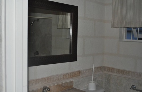 Ridge View House | Ridge View Estate Home -1 bedroom - Car optional