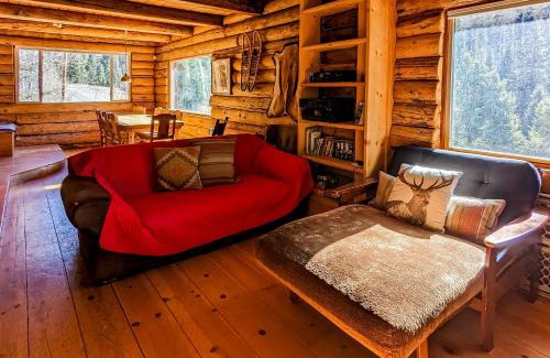 Taos Ski Valley House | Ridgerunner Cabin