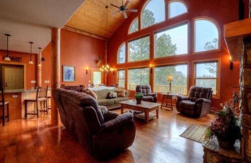 Deadwood House | Ridgeview Retreat