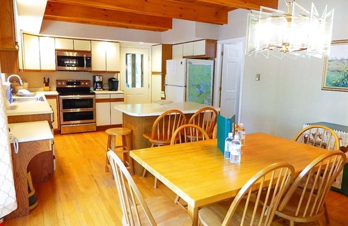 Rangeley House | Riesses Peace - Beautiful 4 bedroom, 3 bath home on Cupsuptic Lake