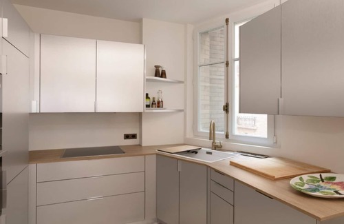 Notre-Dame-des-Champs Apartment | RIGHT AROUND THE CORNER, NEAR EVERYWHERE YOU WANT TO BE–SAINT GERMAIN