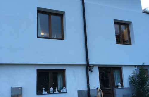 Kolsassberg Apartment | Right next to a small family ski lift, quiet, wonderful view