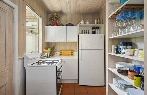 Copacabana House | Right on the lake, easy access to beach all one level