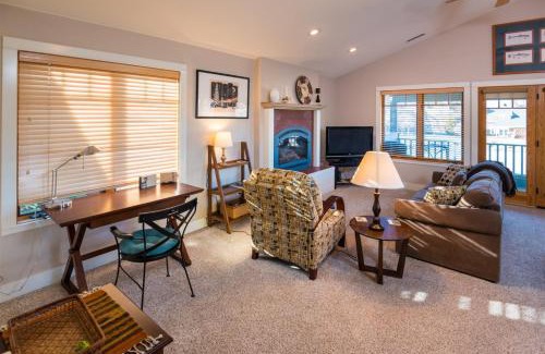 Sisters Apartment | Riley`s Mountain View