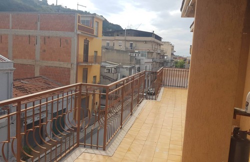 Rometta Marea Apartment | Rimta House
