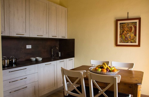 San Gimignano Apartment | Rina's balcony on San Gimignano