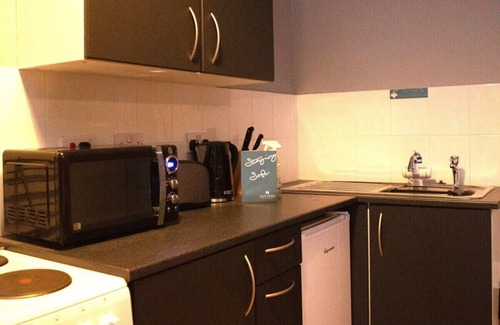 Birkenhead Apartment | Ringo's Studio @ Liver House