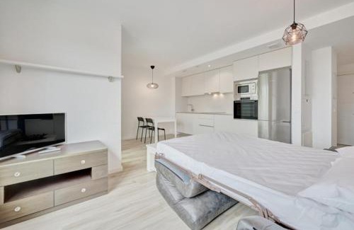 Burlada Apartment | Ripa 2 by Clabao