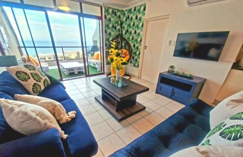 Umdloti Apartment | Ripple In Time -Swim- BBQ -King Bed- 4 Adults 2 kids