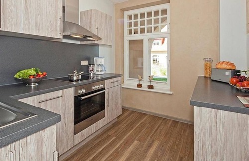Stolpe b. Anklam Apartment | Ritter Dietrich Wf-47 - Der Westflügel