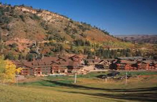 Aspen Condo | Ritz Carlton Aspen: [2bd/2.5ba]