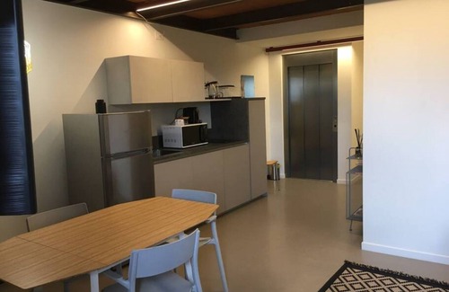Citta Antica Apartment | Rivadige Suite 3 - Verona Journeys with beautiful view on the river